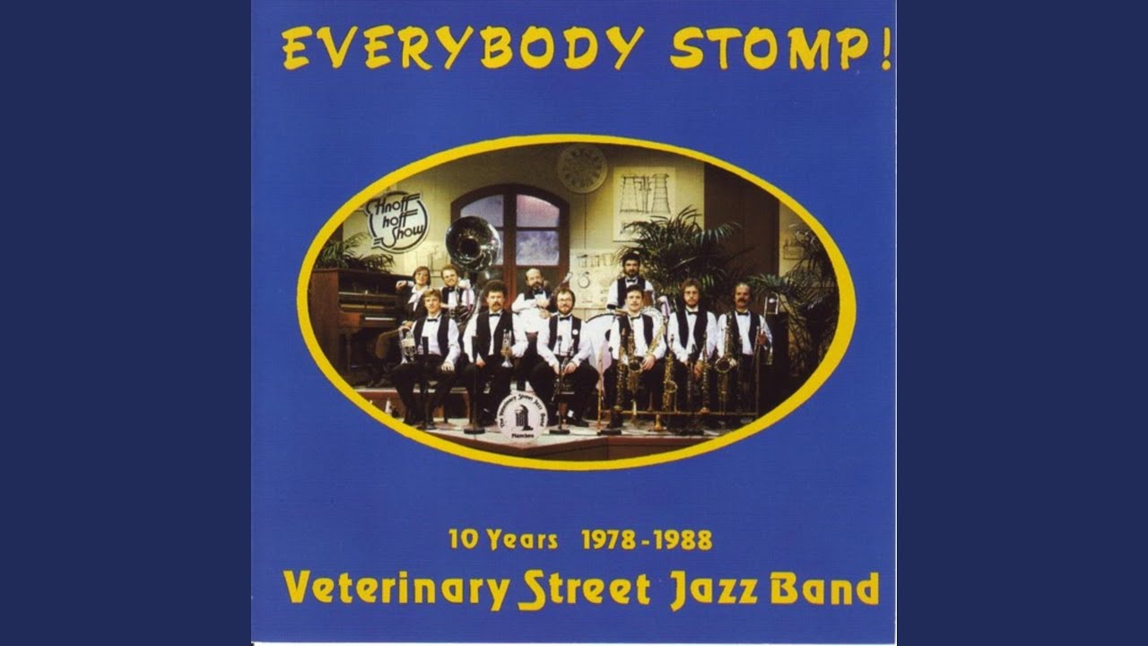 Everybody stomp!
