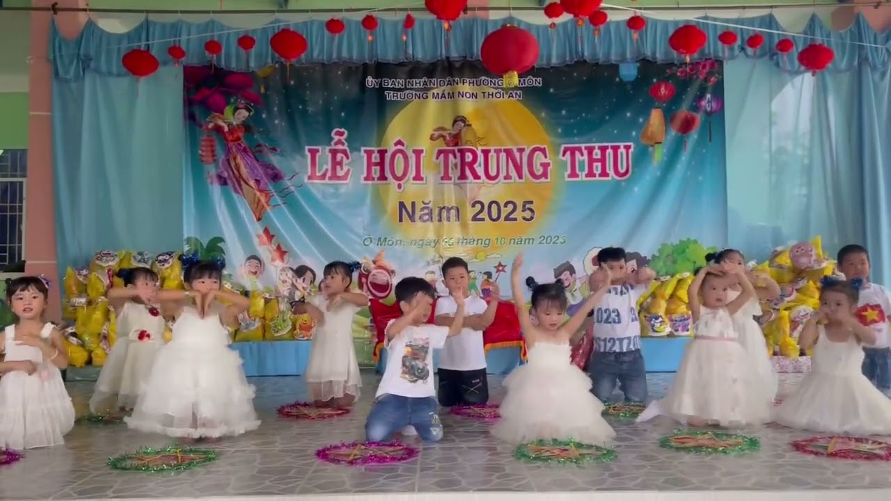 Múa Chiếc đèn ông sao - Lớp Lá 1 Trường MN Thới An