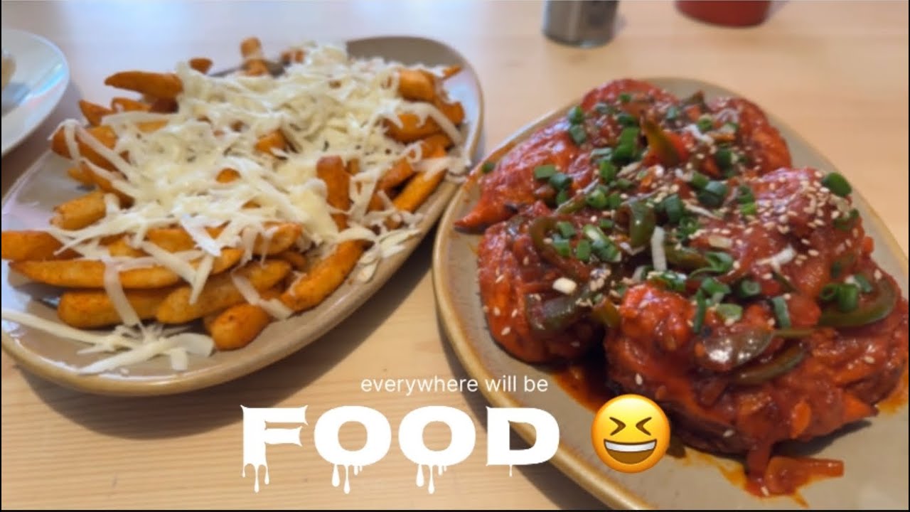 Aj Mile Luna se 🐱 #dailyvlog #vlogging #food #cat #like #subscribe #share #youtubevlog 