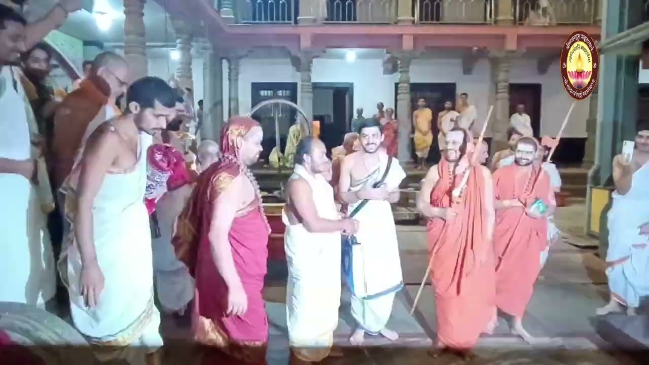 ಶ್ರೀ ಶೃಂಗೇರಿ ಶಾರದಾ ಪೀಠದ ಶ್ರೀ ಶ್ರೀಗಳವರು ಚಿತ್ತೈಸಿದ ಸಂದರ್ಭ