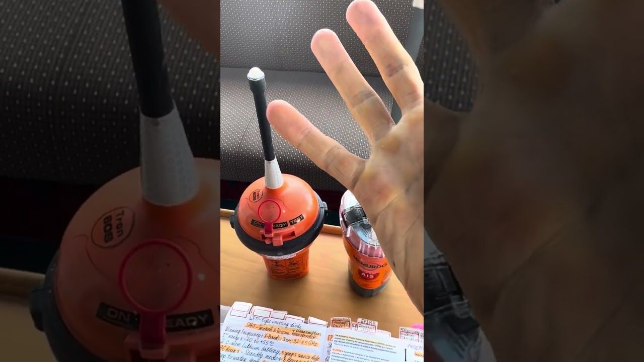 EPIRB - emergency position indicating radio beacon. Аварийный радио буй - интересные уроки в деталях