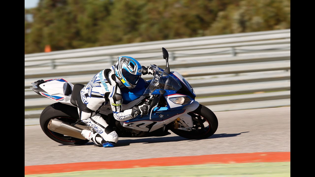 2015 BMW S1000RR 電子制御デバイスは新たなライテクを生み出す！？｜丸山浩の速攻バイクインプレ