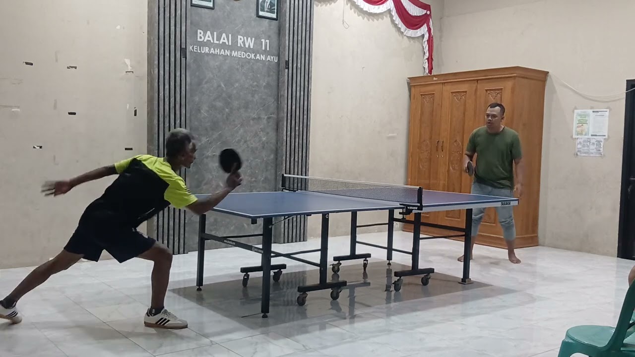 Senopati vs pak rete..di menangkan oleh Akung...