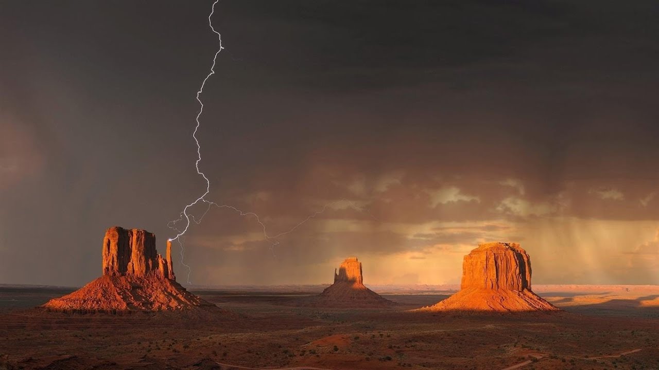 James Newton Howard - Across The Desert (Dinosaur OST 2000)