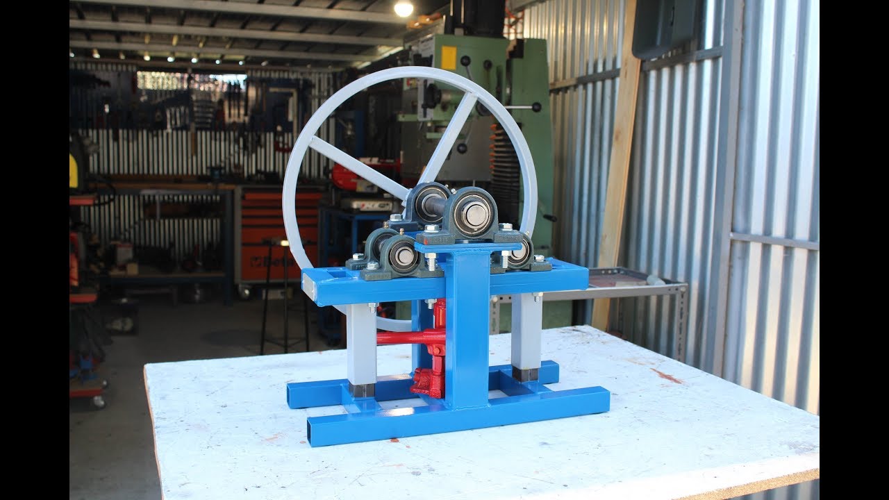 Curvatrice a rulli fai da te (homemade roller bender)
