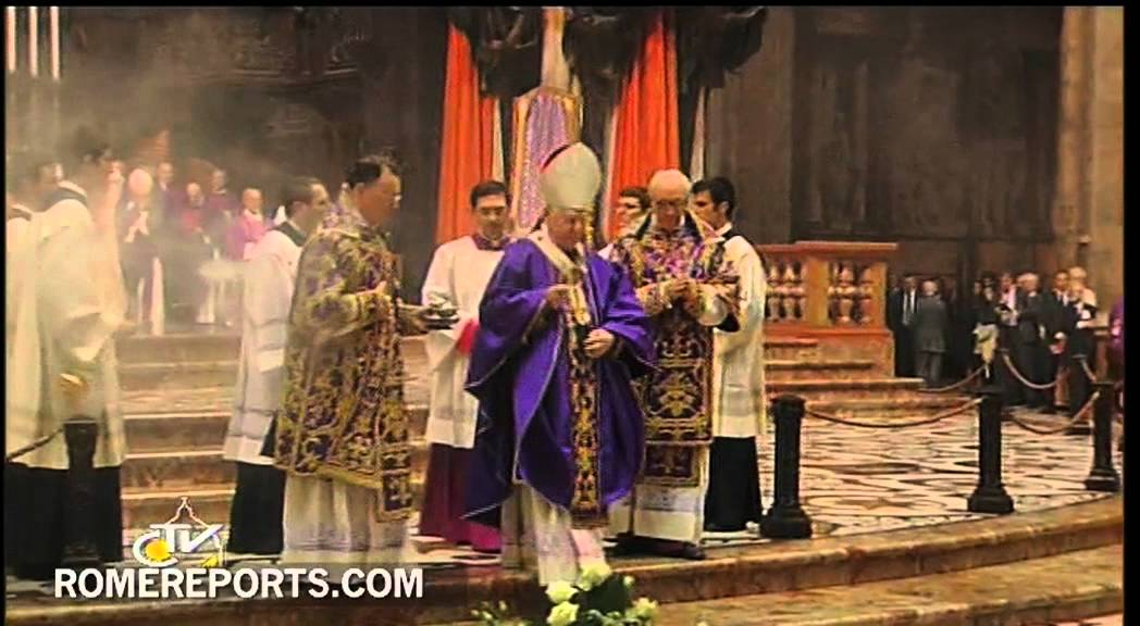 El último adiós al cardenal Carlo María Martini en el Duomo de Milán