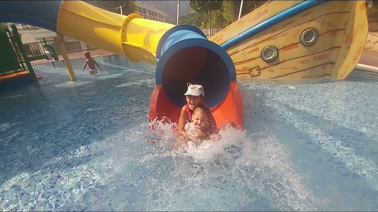 AMARA HOTEL İLK AQUAPARK   Elif ile Eğlenceli Video #EvdeKal #SendeOyna #SendeYap