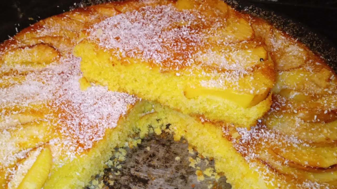 بسبوسة بالكوك والتفاح🤩 هشيشة ومكونات موجودة في كل بيت بمذاق ولا اروع 🥰جربيها مغديش تستغني عليها😉