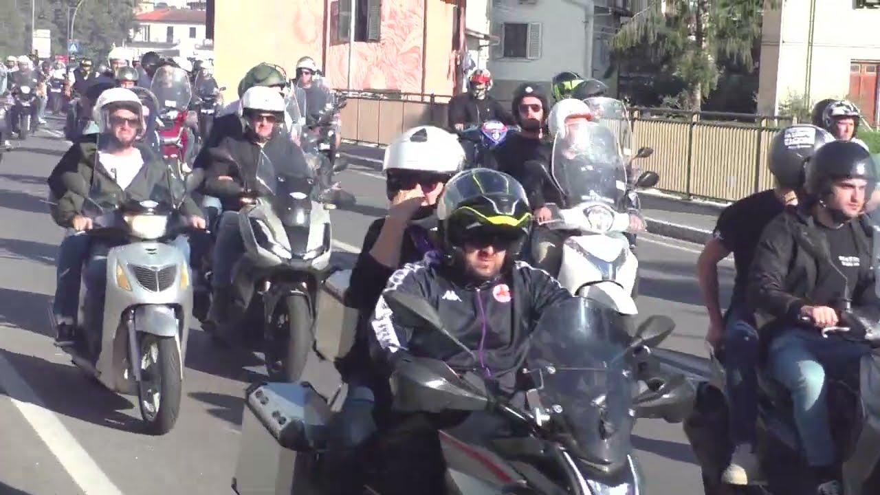 Da Firenze ad Empoli .Tifosi Viola in Moto.