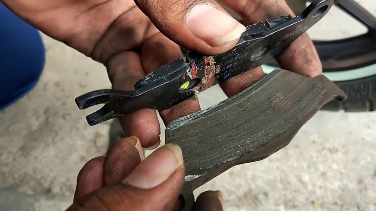 Suzuki Gixxer 155 Disk Brake Pads Replacement