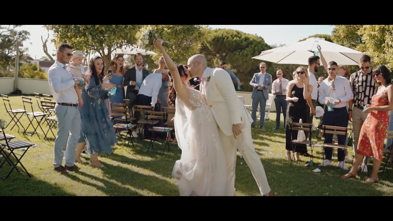 An Intimate & Romantic Wedding in Europe, Portugal . Quinta de Catralvos