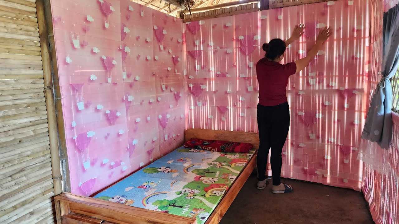 The woman built a bamboo house all by herself and began building a new life after leaving the city.