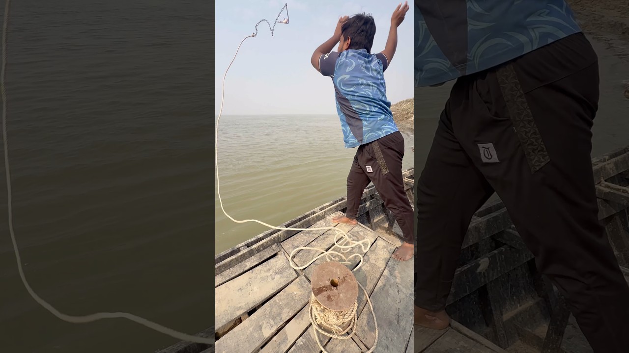 Best catfish bait throwing in river with boat  