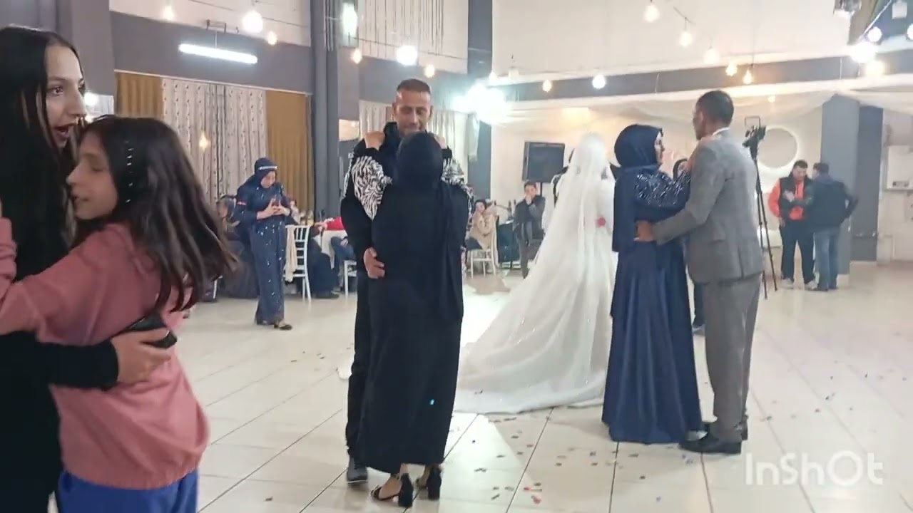İLK DEFA BOYDAN ELBİSE GİYDİM NASIL OLMUŞ CANLAR VE DÜĞÜNÜMÜZ HARİKA OLDU RABB'İM MUTLU ETSİN