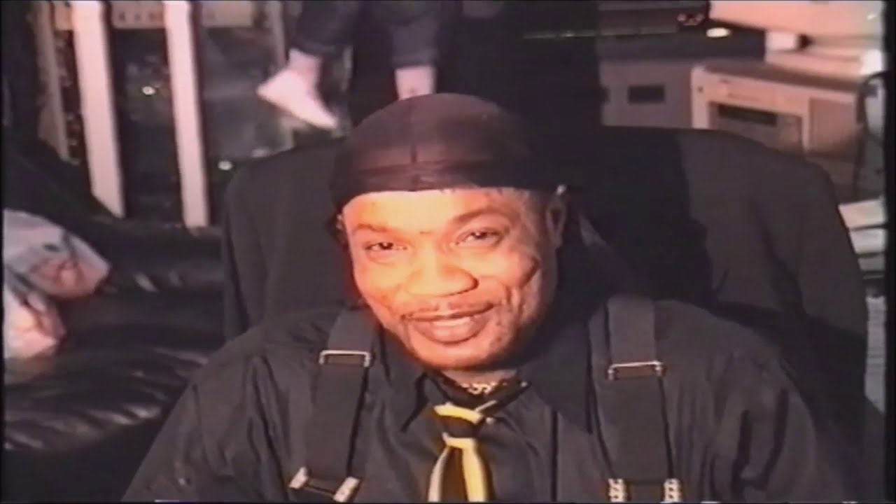 Interview de Koffi Olomidé au studio pour Effrakata + Répétition à Kinshasa avant le Zénith (2001)