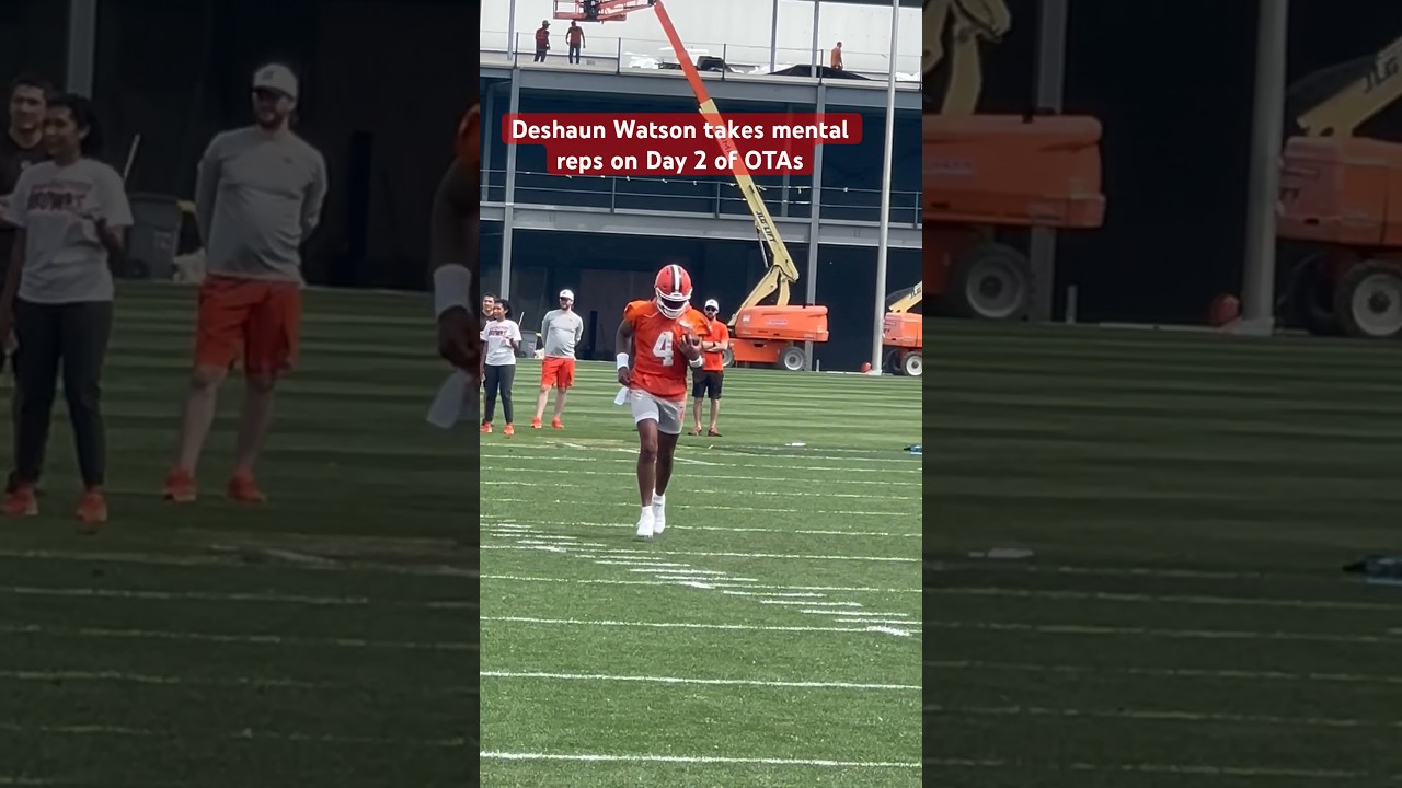 #Browns QB Deshaun Watson took mental reps & stayed involved on Day 2 of OTAs, a non-throwing day.