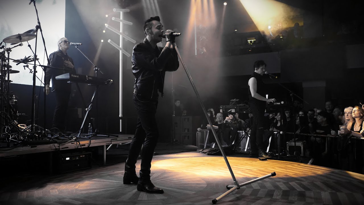 Strangelove - The Depeche Mode Experience - Useless (Lucerna Music Bar, Praha)