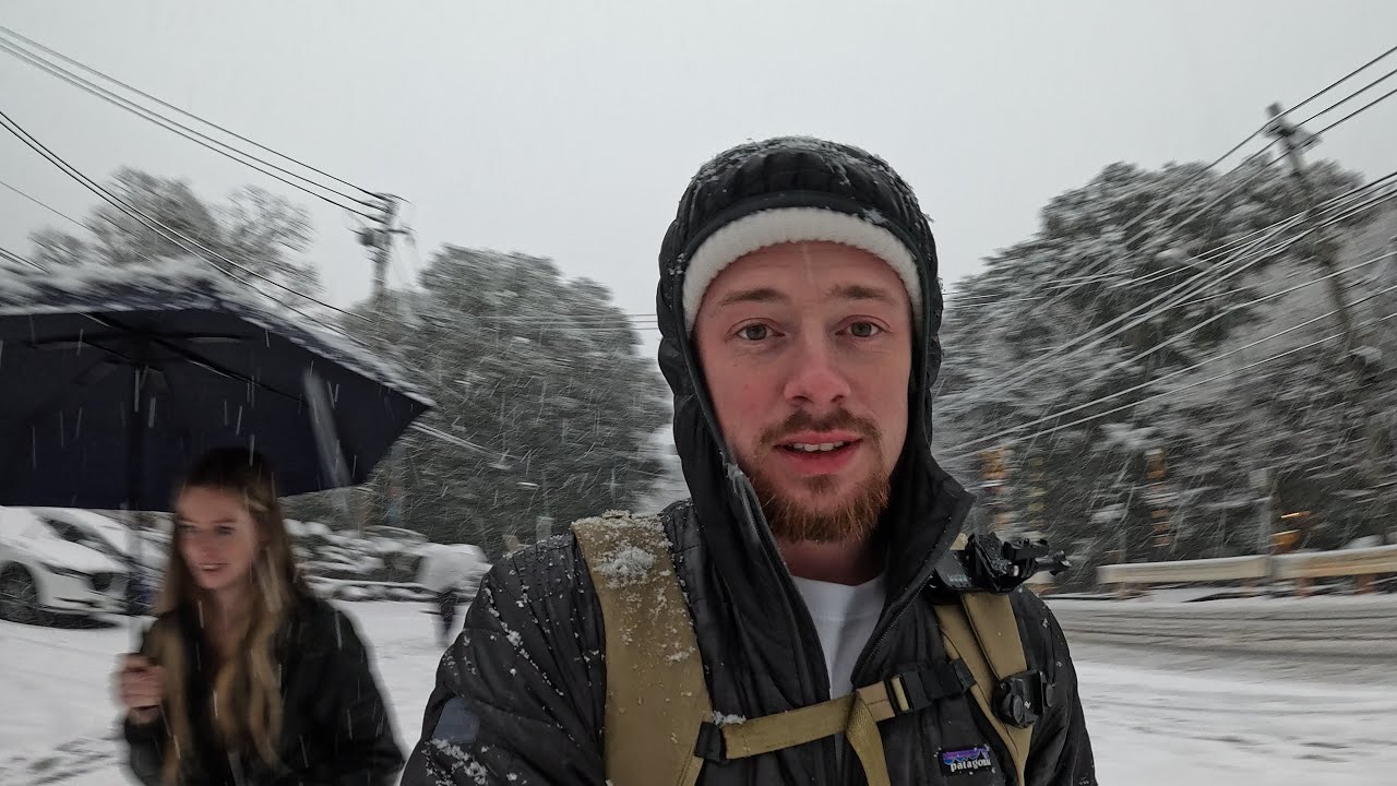 Unexpected Snowfall in Hakone, Japan Makes for a Magical Evening