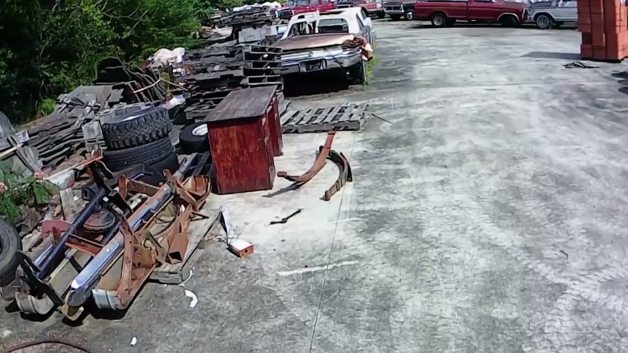 THE RXB 250L IS FALLING APART!! ( Broken Clutch, Wheelies and some Jumps!!)