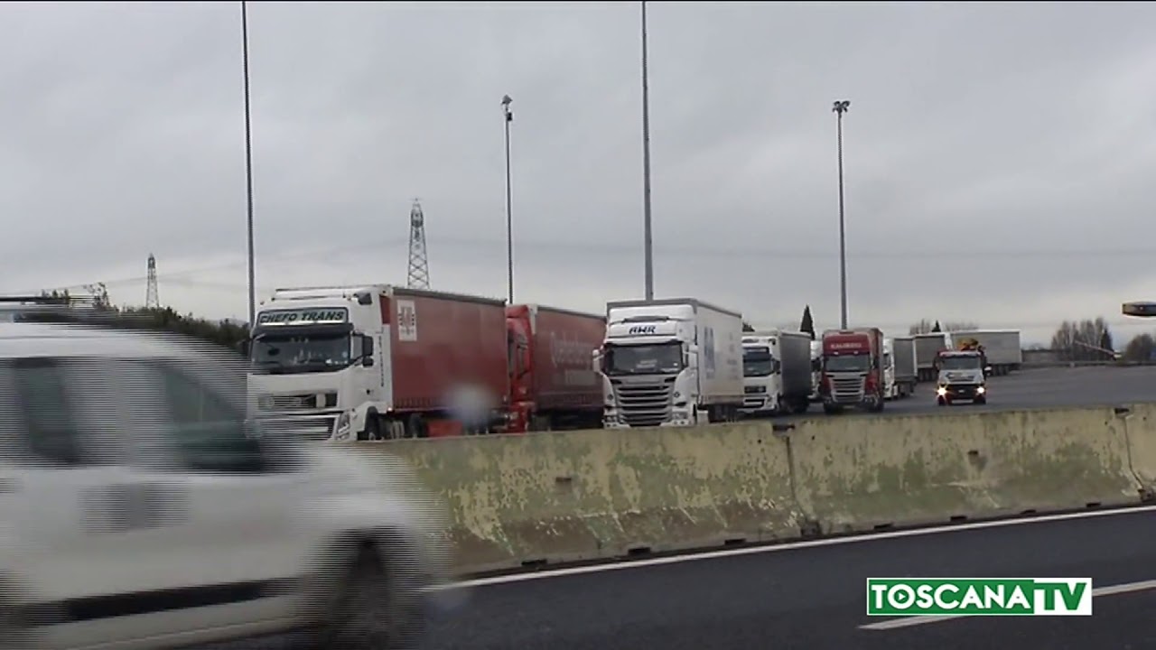 2018-03-02 FIRENZE - PIOGGIA GELATA E TRAFFICO IN TILT IN CITT&Agrave;