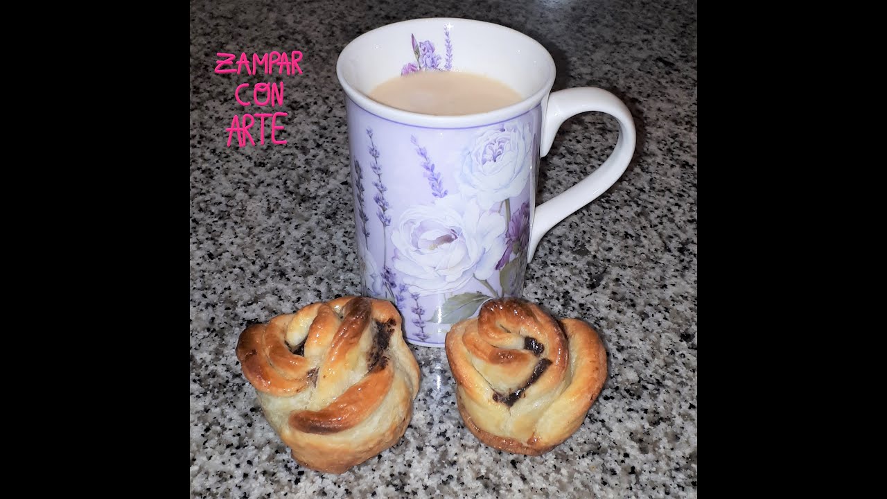 Rosas de Hojaldre Rellenas de Crema de Chocolate y Avellanas Sin Azúcar para el Día de la Madre.