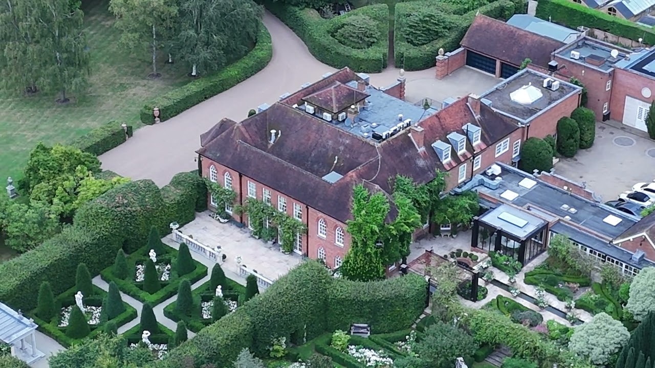 Elton John`s UK Mansion