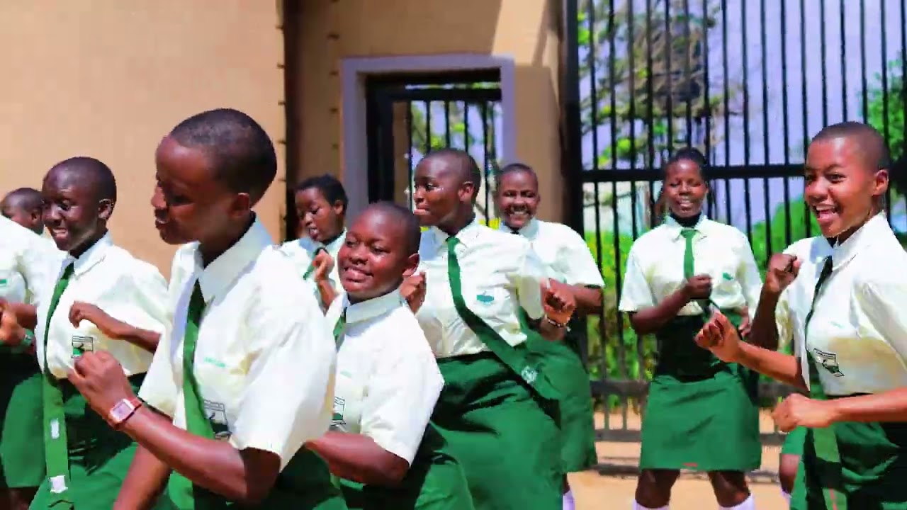 ANDOWOOZAKO   MPOMA GIRLS