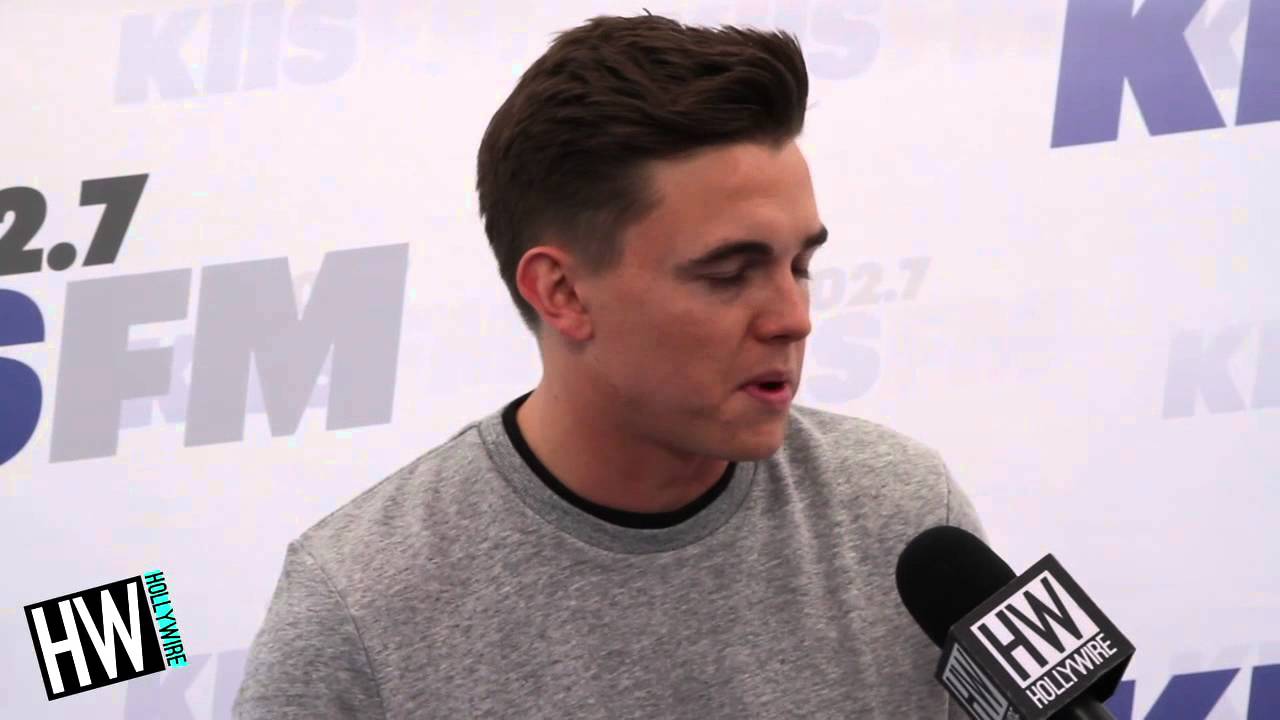 Jesse McCartney Talks 'Superbad' & Leonardo DiCaprio Comparisons!