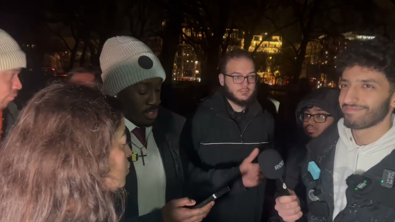 themuslimapologetic silence 🤫 2 Christian’s at speakers corner | book of Daniel