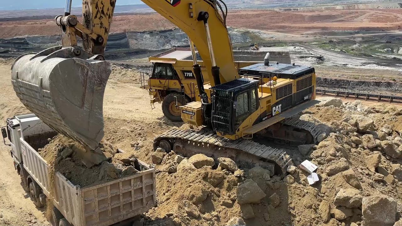 Caterpillar 385C Excavator Loading Trucks - Sotiriadis/Labrianidis Mining Works