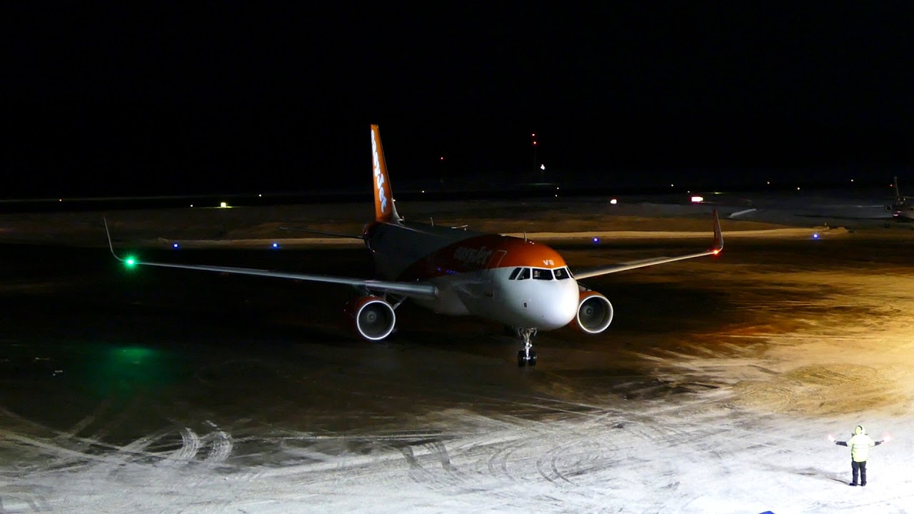 Easyjet A320-214 OE-IVS arrival at Ivalo EFIV