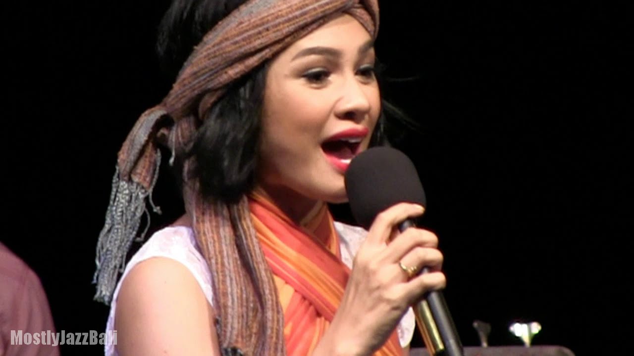 Indra Lesmana Group ft. Andien - Wave @ Mostly Jazz in Bali 26/07/15 [HD]