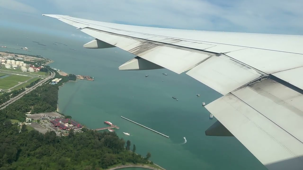 EK348, Emirates B777-300ER Takeoff from Singapore Changi to Phnom Penh, Cambodia 2025