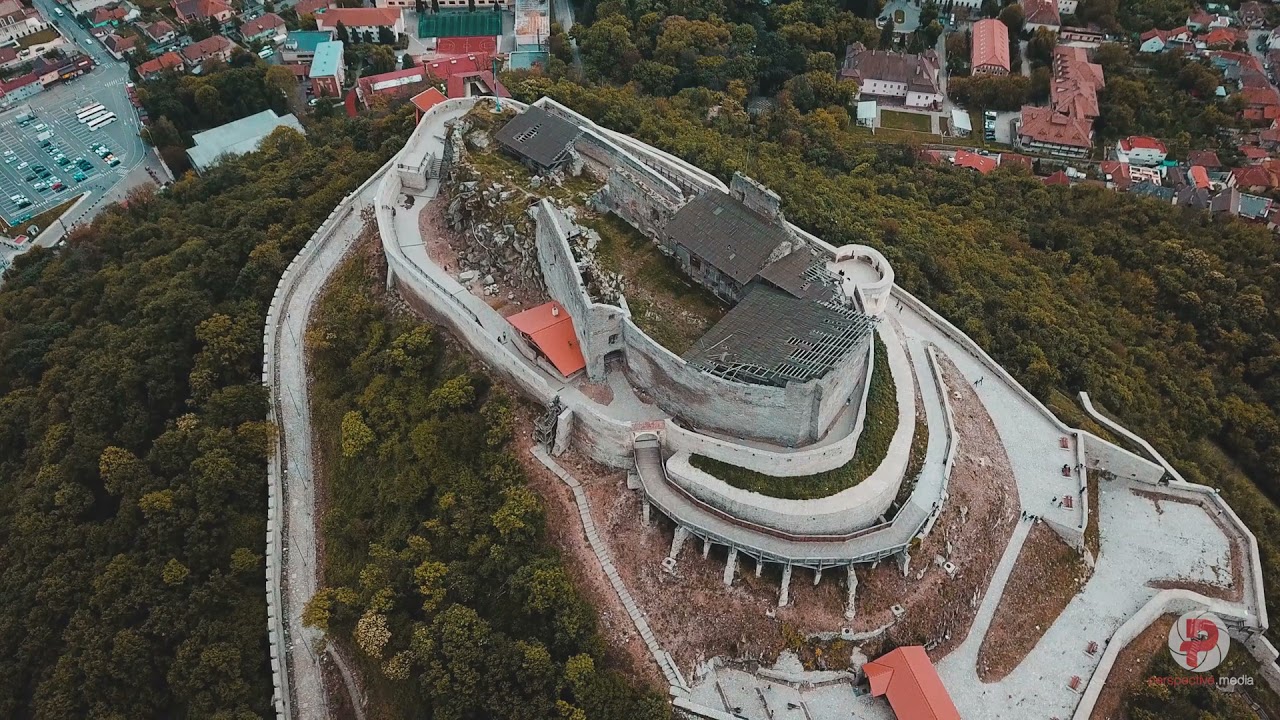 Cadre din drona Cetatea Devei
