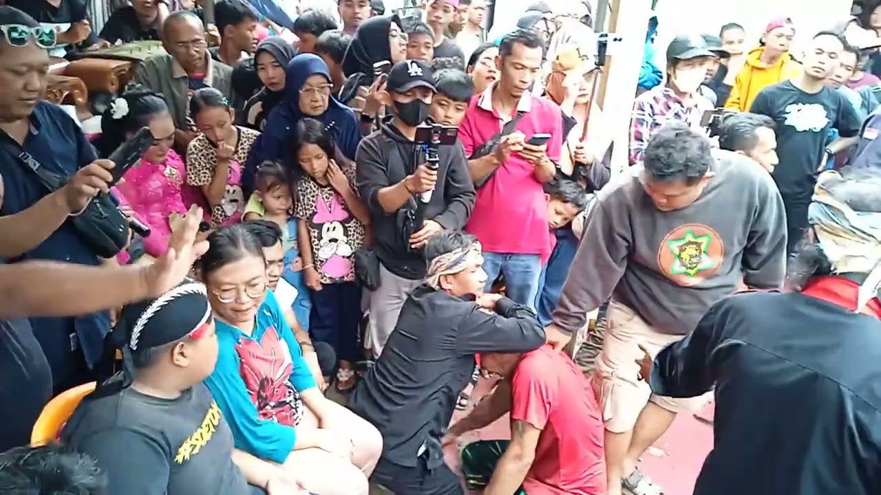 Full Mendeman Massal,,Ebeg Turun Mekar Sari,,Gang Riau Jln Sutomo Gunung Simping..
