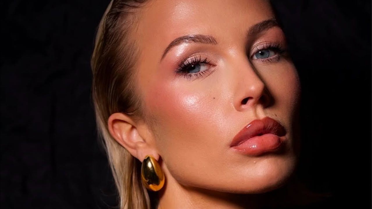 Winter Makeup Tutorial. Glamorous Winter Makeup Look for Cold Nights