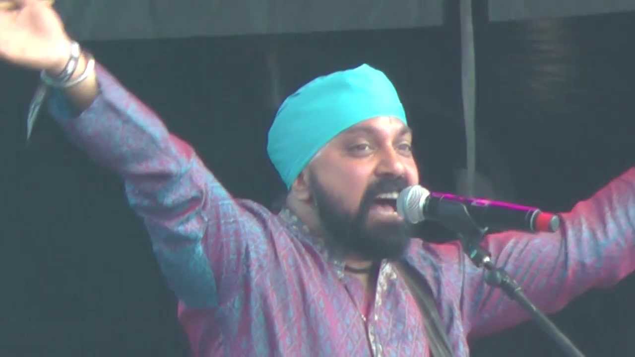 Kissmet - Jaan (Open Air Stage, WOMAD, 26/07/2013)