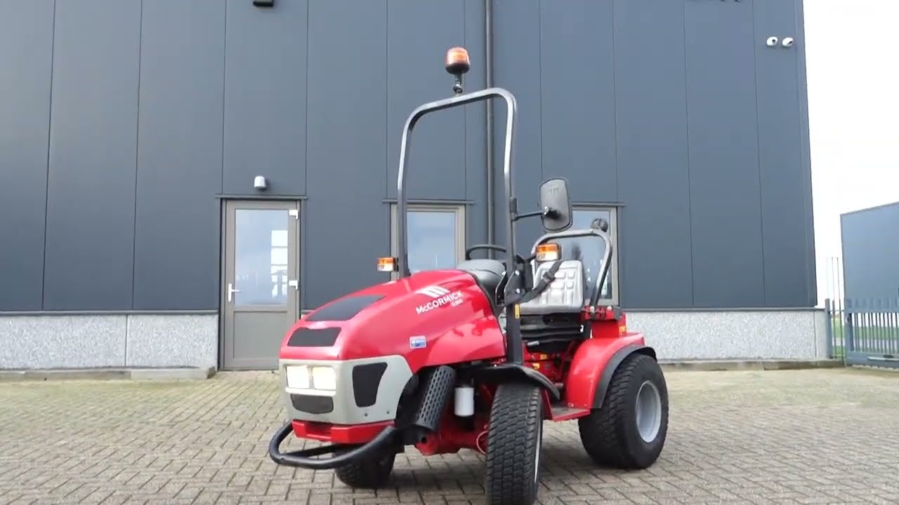 Mc Cormick G30R 4wd HST / 02449 Draaiuren / Omkeerinrichting