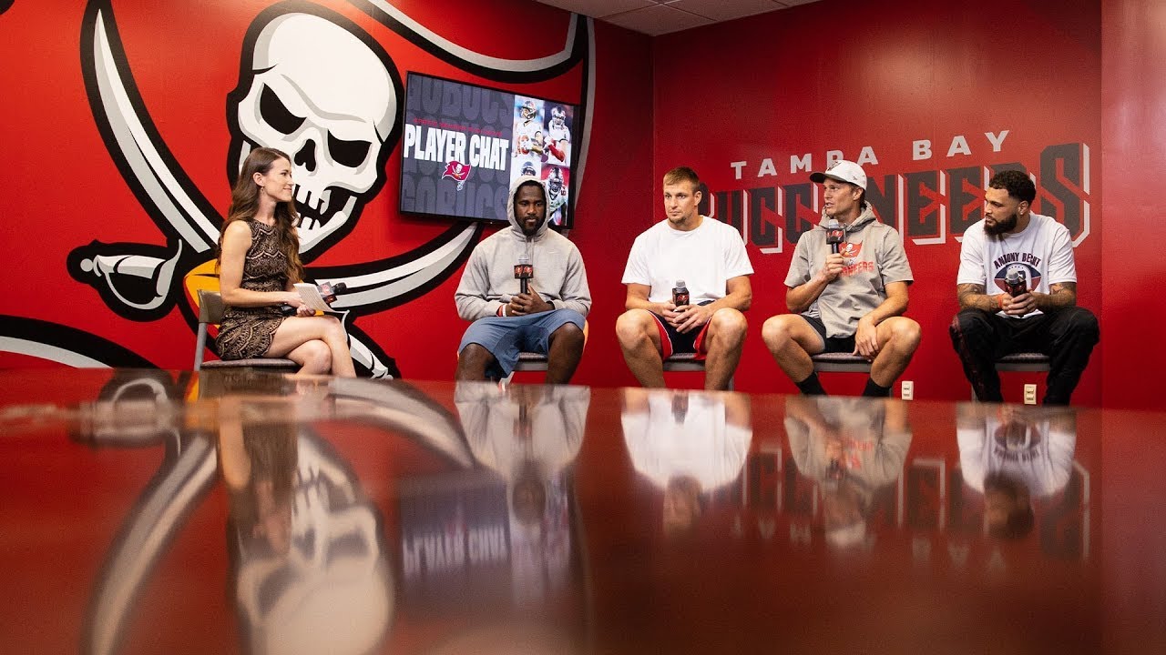 Bucs Team Chat with Brady, Gronk, Evans & David