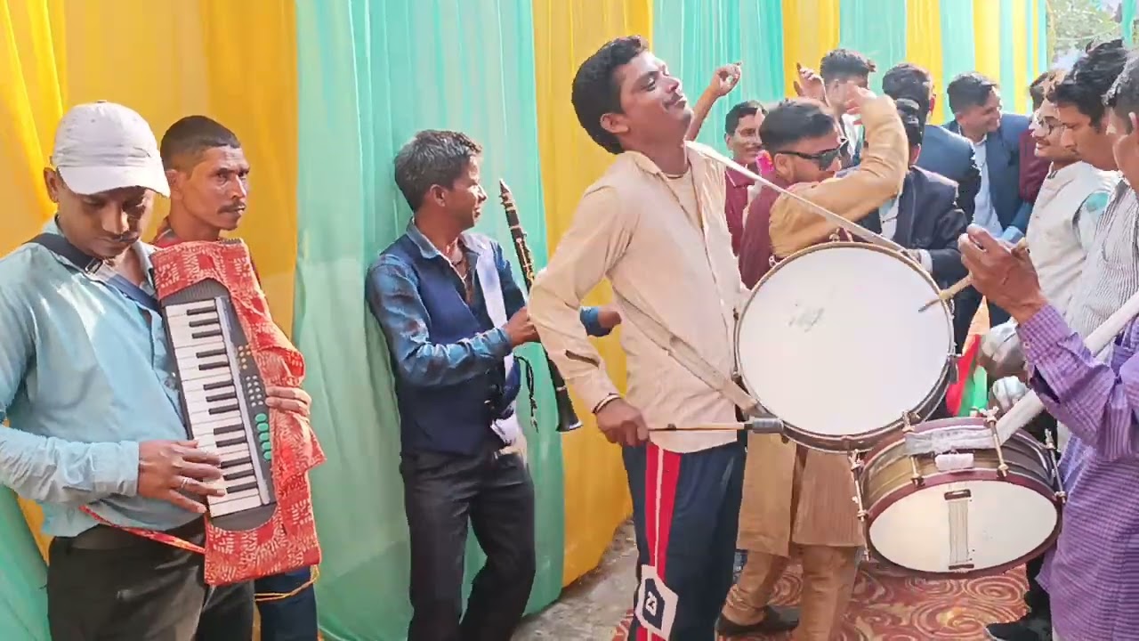 कुमाउनि बारात मैं किया  जबरदस्त डांस💃💃