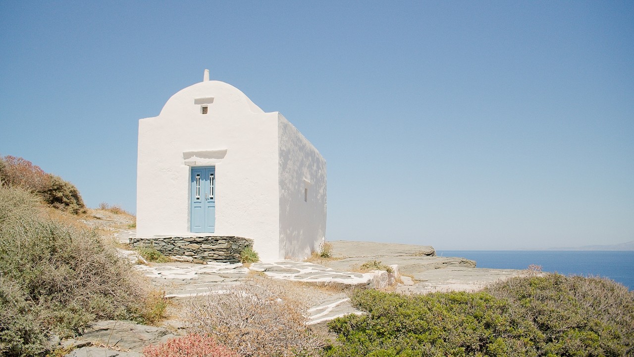 SIFNOS &ndash; KASTRO: Hunting the Light | A Cinematic Essay on Beauty & Memory