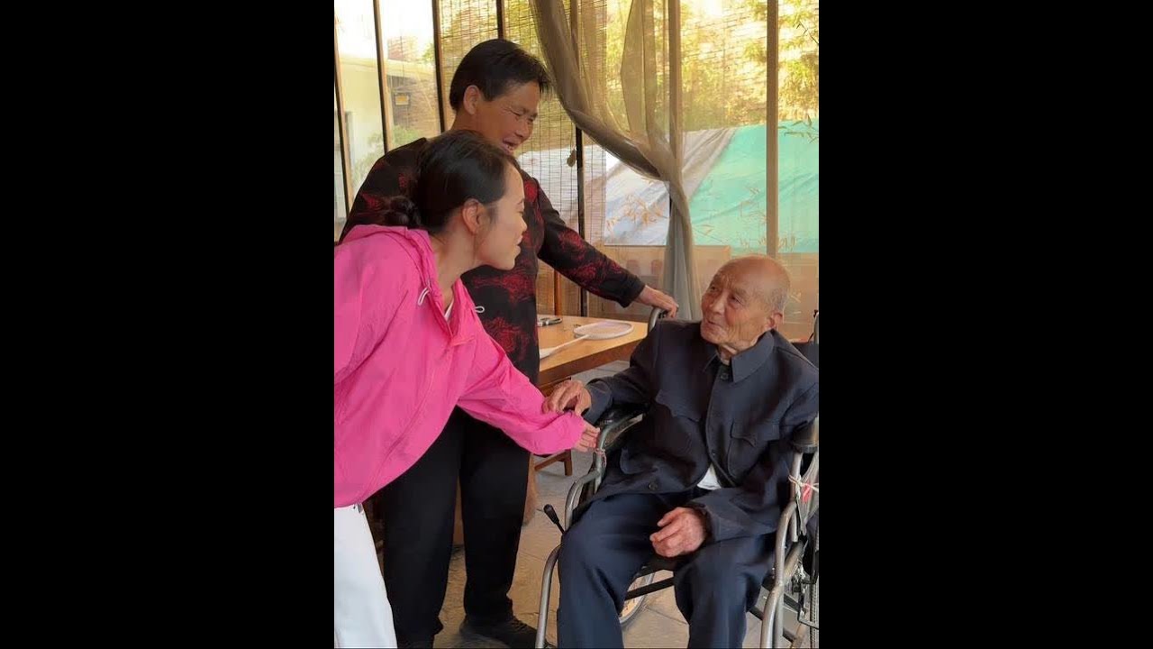 那就给大家介绍下我家的3个母亲吧~这也是我人生第一次把她们3个聚在一起#母亲节快乐#婆媳关系#妈妈辛苦了