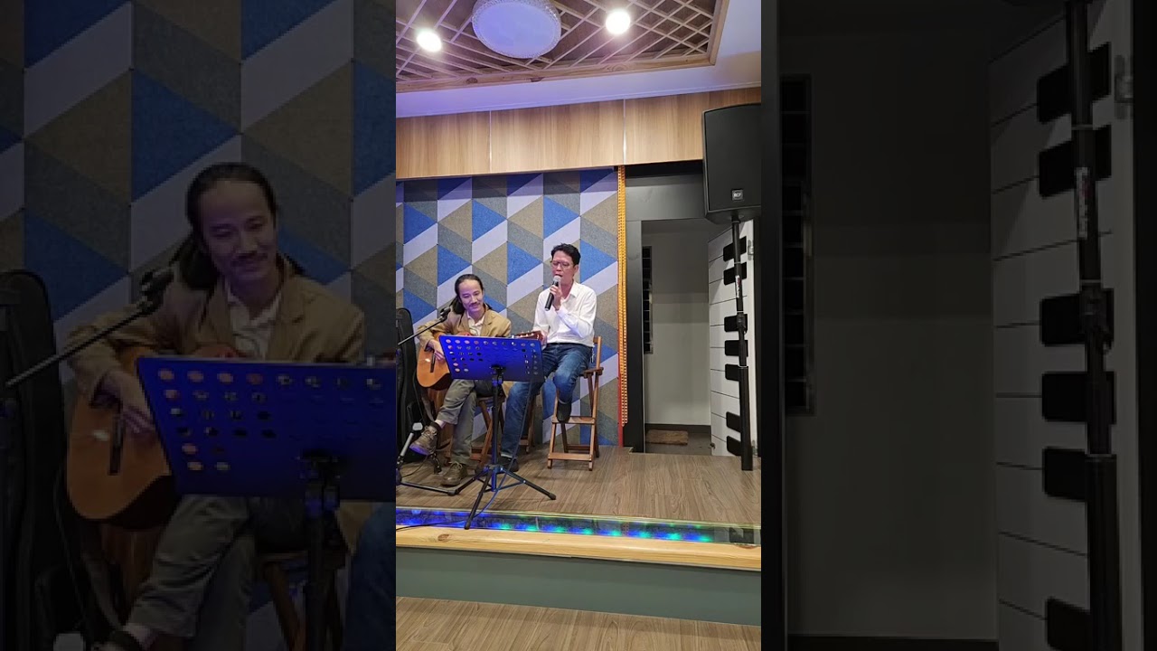 Thuyền Không Bến Đỗ - Eb