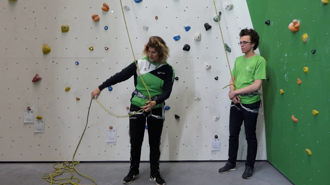 Instruction video getting ready to belay with a tuber & partnercheck