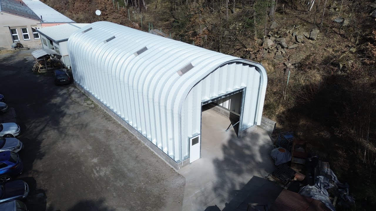 Assembly of Steel Building for Mechanical Workshop