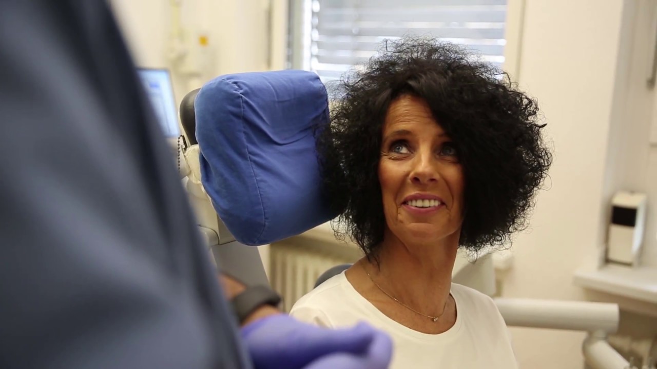 Zahnimplantate – Patientin über 