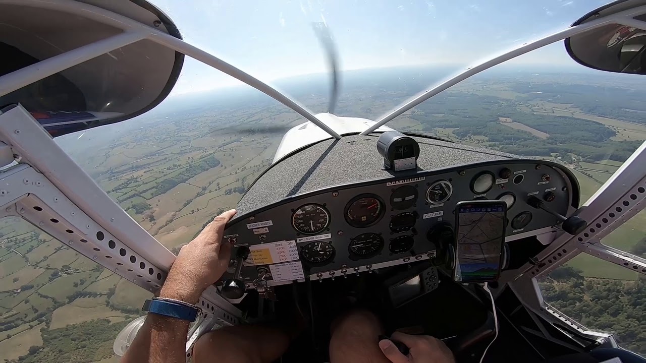 Vol au dessus de la Loire en ULM SAVANNAH 100CV