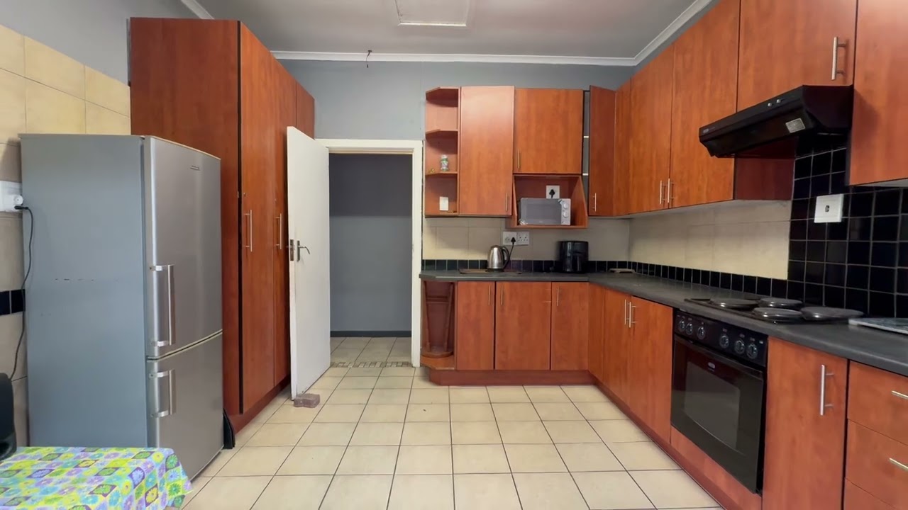 31 Burt Drive, Newton Park 1