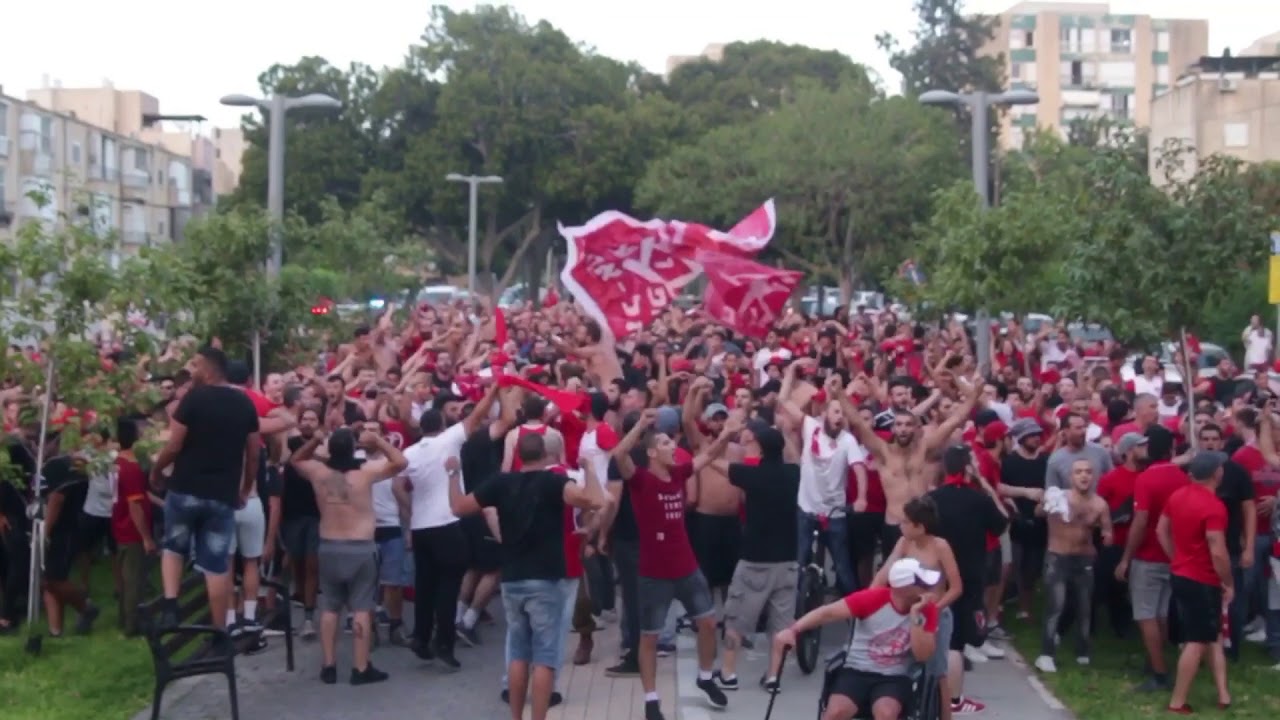 Ultras Hapoel - (צעדה לדרבי סל 17/18 (קליפ שני