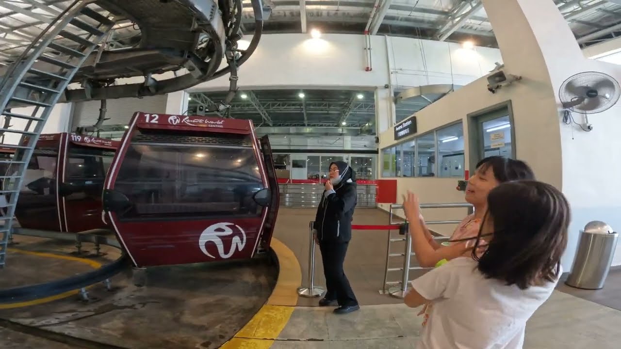 Walk around Genting Highlands, Malaysia in 2024 | Full cable car ride
